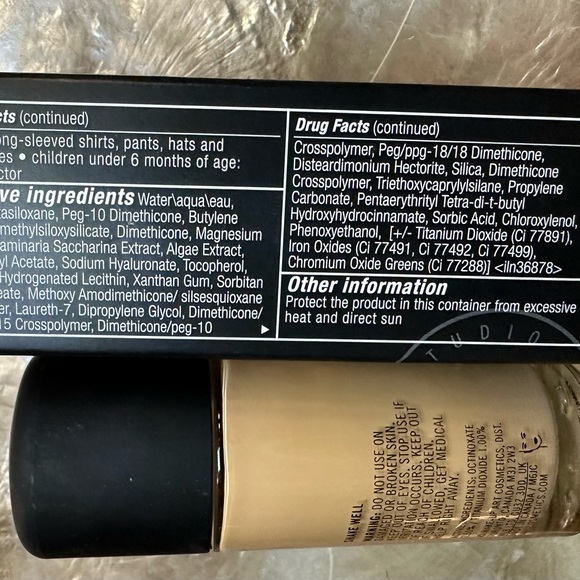 MAC Cosmetics Studio Fix Fluid SPF 15 Foundation NC25 - Picture 8 of 14